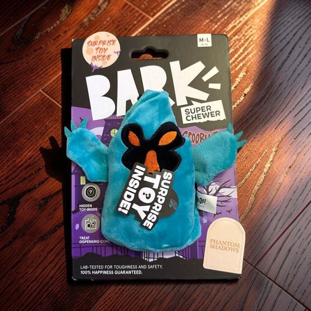 New Bark Box Scooby-Doo Super Chewer Phantom Shadows Hidden Toy Size M/L